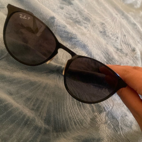 Ray-Ban Erika sunglasses - Picture 1 of 16